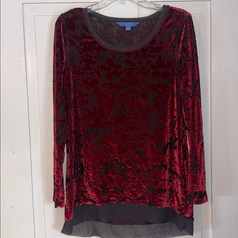 Simply Vera Women’s Velvet Burnout Top Black Red Large Floral Dark Romantic